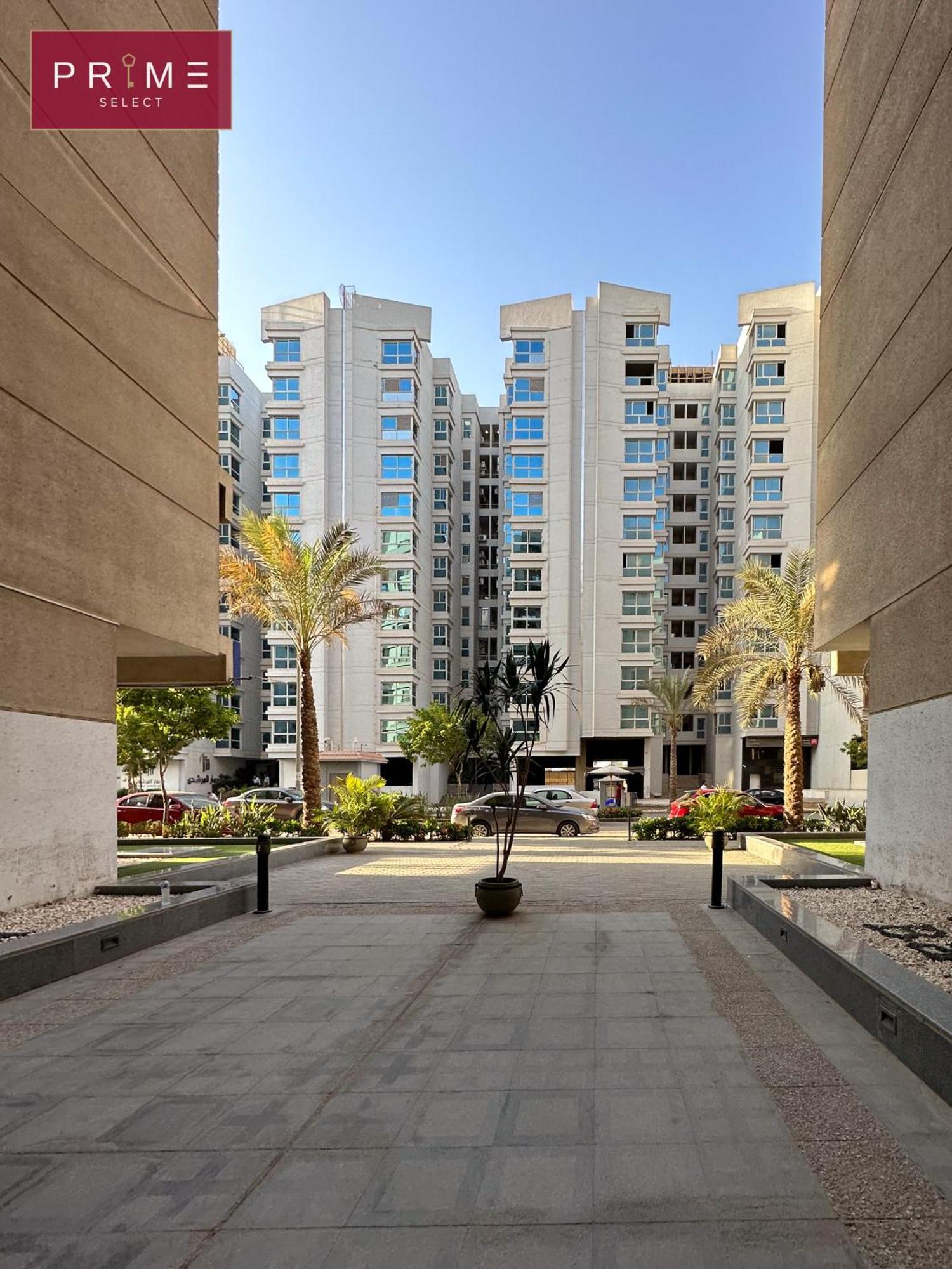 Prime Select Kattameya Bavaria Town Apartment *